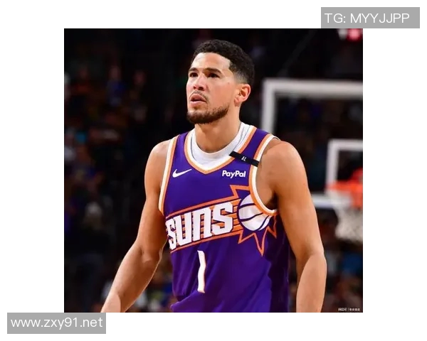 勇士赢了,太阳靠布克撑着,边缘人却抢了风头 勇士赢了,太阳靠布克撑着,边缘人却抢了风头